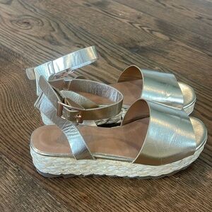 HERRING STONES GOLD WEDGES